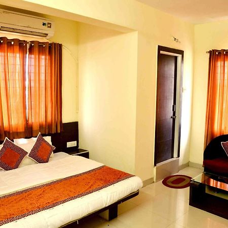 Hotel Vijay Nagar Indore Esterno foto