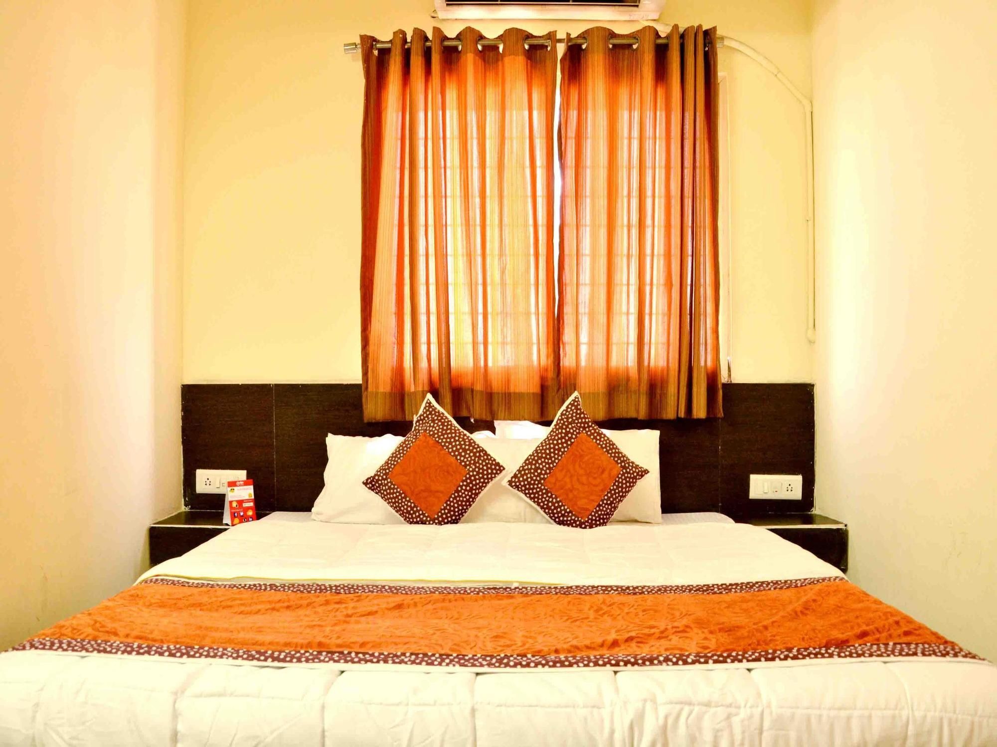Hotel Vijay Nagar Indore Esterno foto