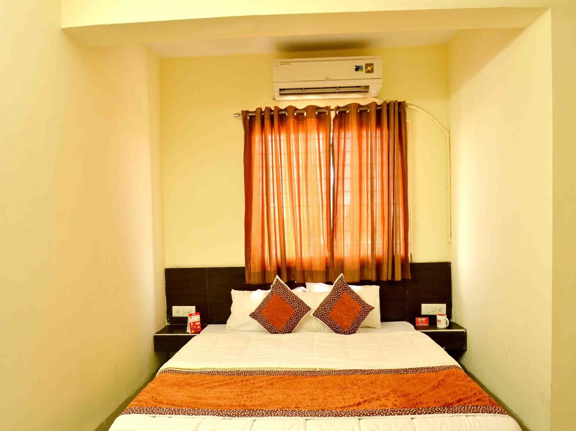 Hotel Vijay Nagar Indore Esterno foto