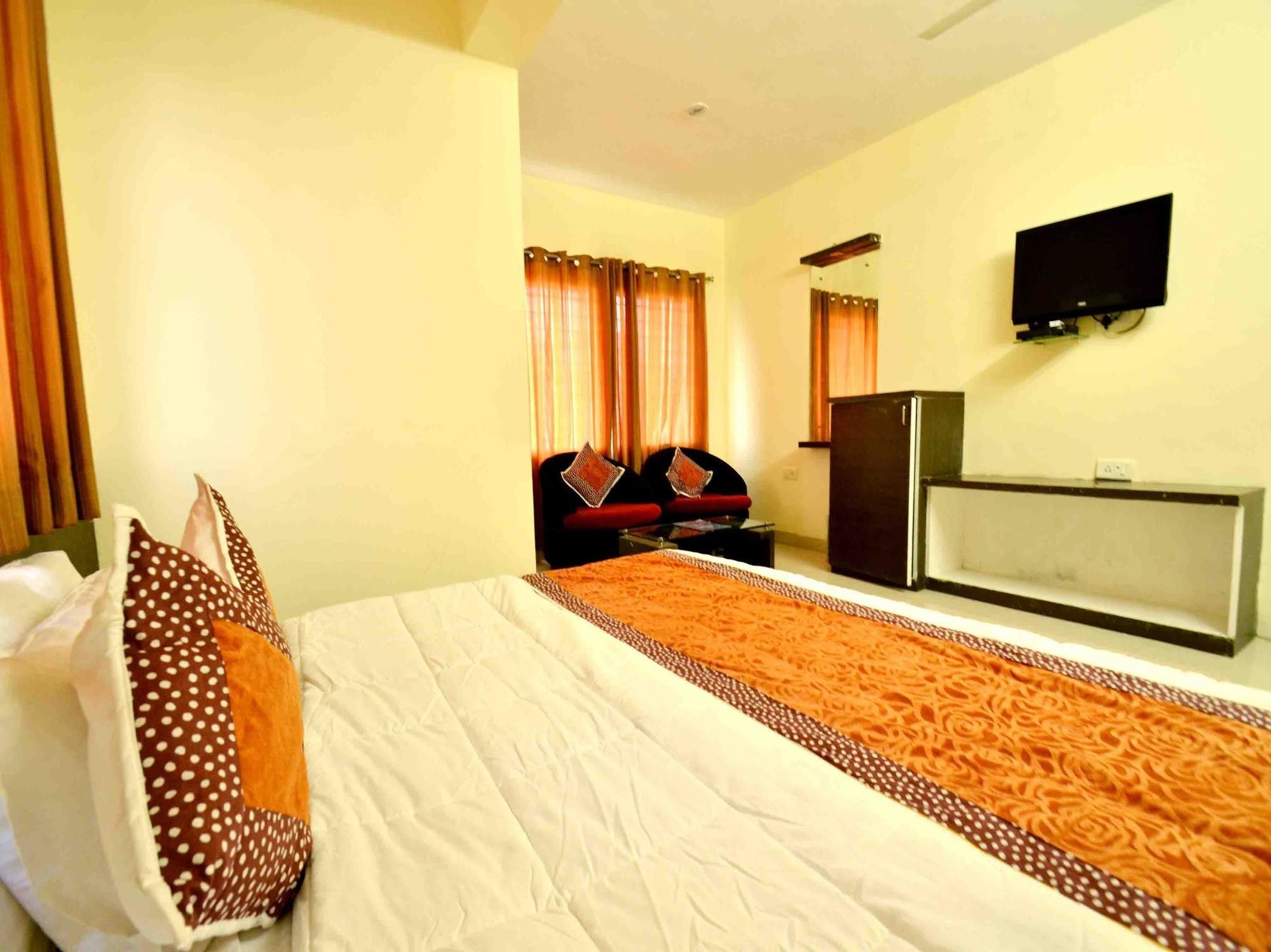 Hotel Vijay Nagar Indore Esterno foto